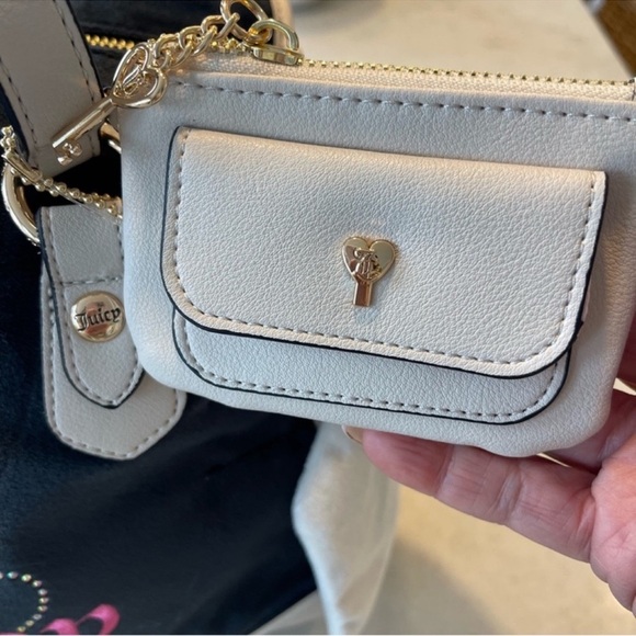 JUICY COUTURE VINTAGE DREAMY TOTE! Black and cream! NWT - Picture 8 of 10